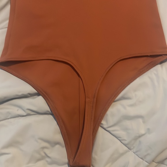 Abercrombie & Fitch Cross halter bodysuit Small - Picture 5 of 7